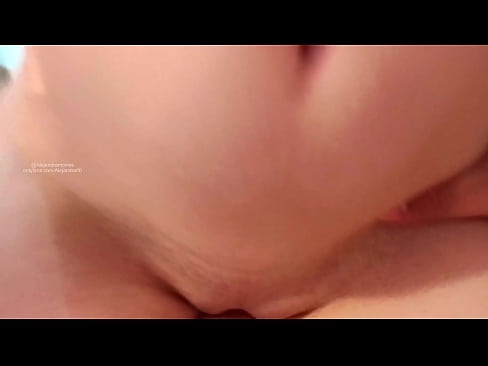 ❤️ Sover på min søsters værelse, og det var sådan jeg vågnede op ❌ Porno at da.123sex.ru ❌
