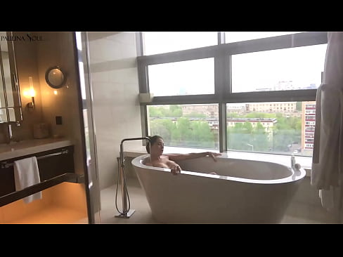 ❤️ Kæmpe babe ondt i sin fisse på badeværelset ❌ Porno at da.123sex.ru ❌