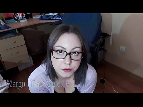 ❤️ Sexet pige med briller sutter Dildo dybt på kamera ❌ Porno at da.123sex.ru ❌