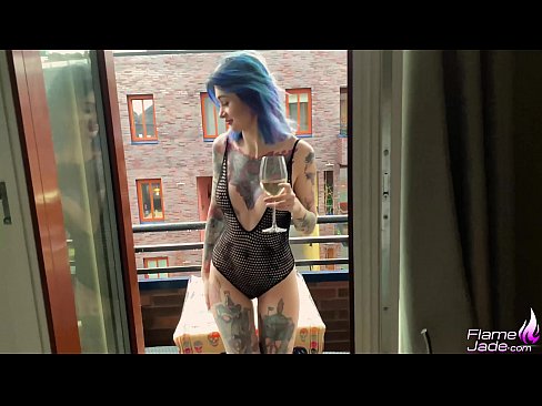❤️ Kæmpe pige suger med en sut og knepper lidenskabeligt under åben himmel ❌ Porno at da.123sex.ru ❌